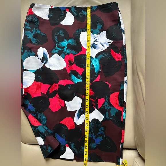 Lord & Taylor floral pencil skirt - Picture 1 of 4